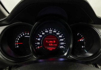 Подержанный автомобиль Kia Ceed Hatchback 2014 года (11 фото)