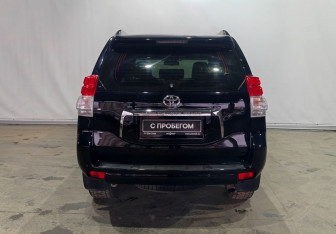 Подержанный автомобиль Toyota Land Cruiser Prado 2013 года (5 фото)