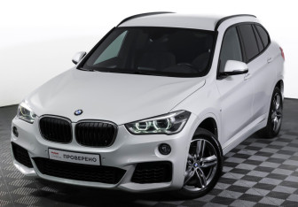 Подержанный автомобиль BMW X1 2019 года (23 фото)