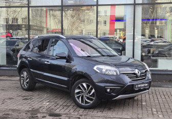 Подержанный автомобиль Renault Koleos 2013 года (3 фото)
