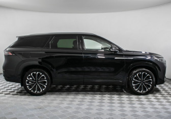 Подержанный автомобиль Jaecoo J8 2024 года (4 фото)