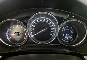 Подержанный автомобиль Mazda CX-5 2020 года (13 фото)