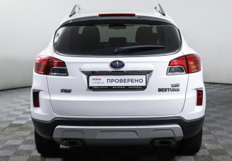 Подержанный автомобиль FAW Besturn X80 2017 года (7 фото)