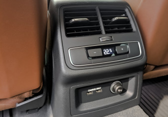 Подержанный автомобиль Audi A5 Liftback 2022 года (27 фото)