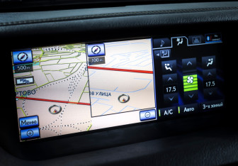 Подержанный автомобиль Lexus GS 2012 года (17 фото)