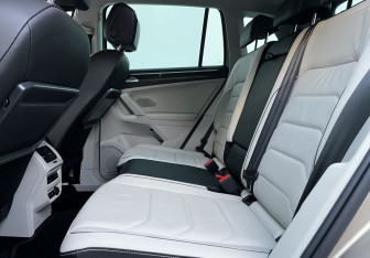 Подержанный автомобиль Volkswagen Tiguan 2018 года (11 фото)