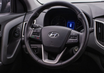 Подержанный автомобиль Hyundai Creta 2017 года (15 фото)