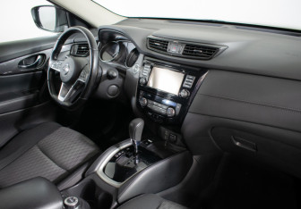 Подержанный автомобиль Nissan X-Trail 2020 года (9 фото)