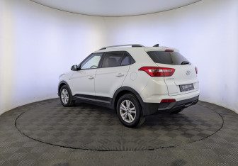 Подержанный автомобиль Hyundai Creta 2017 года (7 фото)