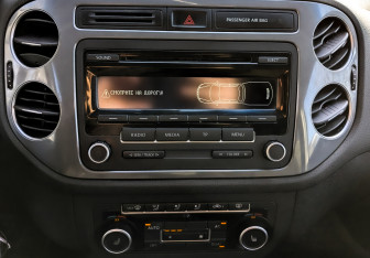 Подержанный автомобиль Volkswagen Tiguan 2012 года (28 фото)