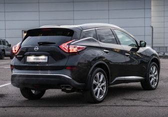 Подержанный автомобиль Nissan Murano Suv 2021 года (4 фото)