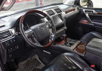 Подержанный автомобиль Lexus GX 2013 года (17 фото)