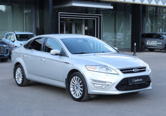 Подержанный автомобиль Ford Mondeo Sedan 2011 года (3 фото)