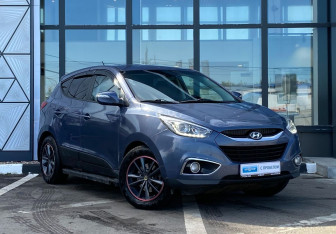 Подержанный автомобиль Hyundai ix35 2014 года (3 фото)
