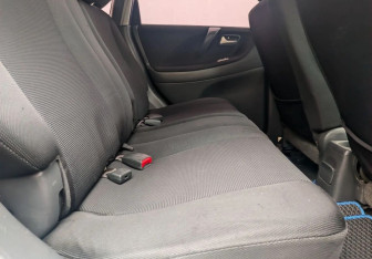 Подержанный автомобиль Suzuki Liana Wagon 2006 года (11 фото)