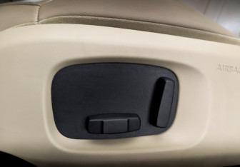 Подержанный автомобиль Land Rover Range Rover Evoque 2015 года (21 фото)