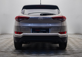 Подержанный автомобиль Hyundai Tucson 2016 года (4 фото)