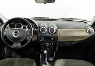 Подержанный автомобиль LADA (ВАЗ) Largus Wagon 2018 года (6 фото)