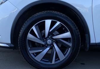 Подержанный автомобиль Nissan Murano Suv 2021 года (9 фото)