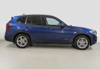 Подержанный автомобиль BMW X3 2020 года (4 фото)