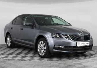 Подержанный автомобиль Skoda Octavia Liftback 2019 года (3 фото)