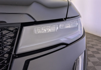 Подержанный автомобиль Cadillac Escalade Suv 2023 года (11 фото)