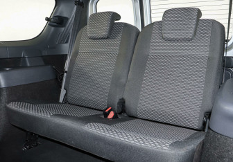 Подержанный автомобиль LADA (ВАЗ) Largus Wagon 2015 года (13 фото)