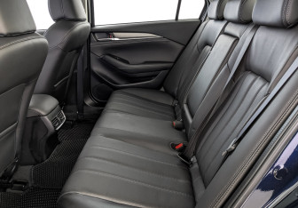 Подержанный автомобиль Mazda 6 Sedan 2023 года (18 фото)