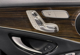 Подержанный автомобиль Mercedes-Benz GLC Coupe 2018 года (14 фото)