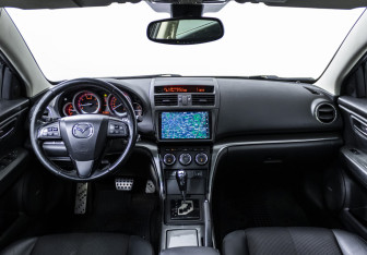 Подержанный автомобиль Mazda 6 Sedan 2010 года (14 фото)