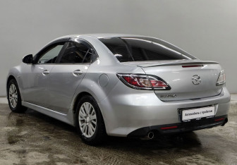 Подержанный автомобиль Mazda 6 Sedan 2010 года (7 фото)