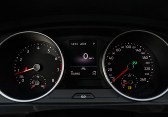 Подержанный автомобиль Volkswagen Tiguan 2021 года (23 фото)