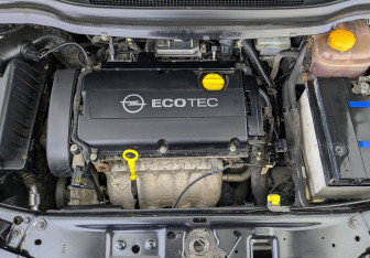 Подержанный автомобиль Opel Zafira Compactvan 2012 года (9 фото)