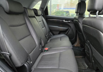 Подержанный автомобиль Kia Sorento 2018 года (11 фото)