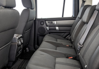 Подержанный автомобиль Land Rover Discovery 2010 года (18 фото)