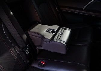 Подержанный автомобиль Lexus RX 2021 года (9 фото)