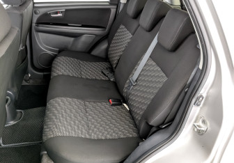 Подержанный автомобиль Suzuki SX4 Hatchback 2007 года (12 фото)