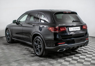 Подержанный автомобиль Mercedes-Benz GLC Coupe 2019 года (7 фото)