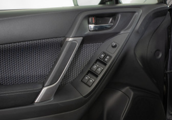 Подержанный автомобиль Subaru Forester Suv 2017 года (13 фото)