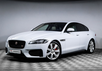 Подержанный автомобиль Jaguar XF Sedan 2019 года (1 фото)