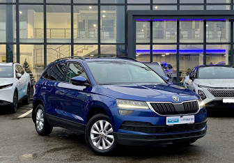 Подержанный автомобиль Skoda Karoq 2021 года (3 фото)