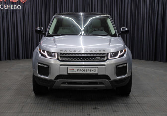 Подержанный автомобиль Land Rover Range Rover Evoque 2015 года (2 фото)