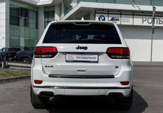 Подержанный автомобиль Jeep Grand Cherokee 2021 года (6 фото)