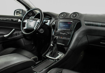 Подержанный автомобиль Ford Mondeo Sedan 2012 года (6 фото)