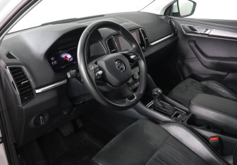 Подержанный автомобиль Skoda Karoq 2020 года (9 фото)