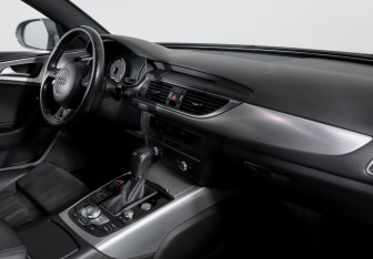 Подержанный автомобиль Audi A6 Sedan 2016 года (9 фото)