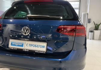 Подержанный автомобиль Volkswagen Passat Wagon 2019 года (8 фото)