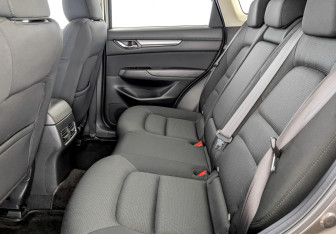 Подержанный автомобиль Mazda CX-5 2020 года (12 фото)