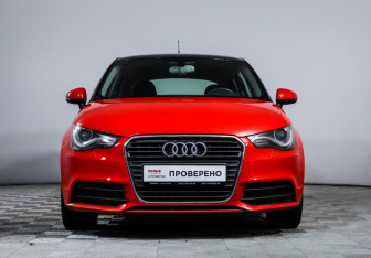 Подержанный автомобиль Audi A1 2012 года (2 фото)