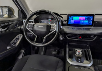 Подержанный автомобиль Haval Jolion 2024 года (29 фото)